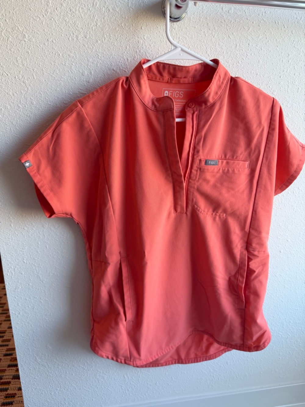 FIGS Women’s Sunset Drift Montex Scrub Top & High Waisted Livingston Scrub Pants